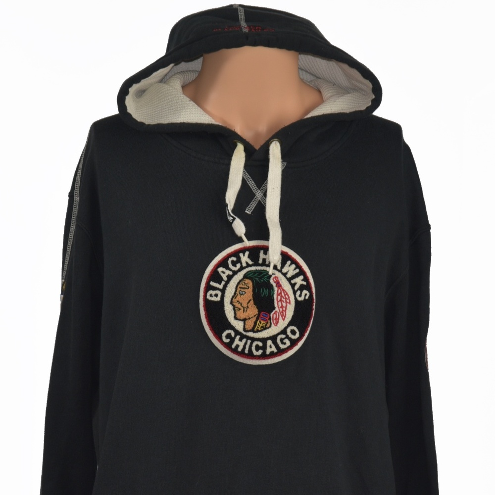 *Chicago Blackhawk Embroidered L/S Pullover Hoodie